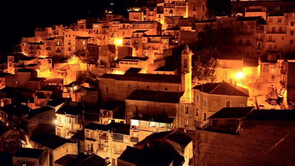 B&B Dimora Del Conte Пьяцца-Армерина Экстерьер фото